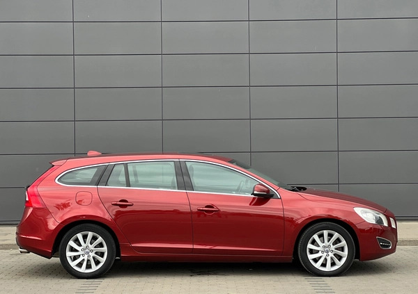 Volvo V60 cena 47900 przebieg: 164000, rok produkcji 2011 z Nidzica małe 121